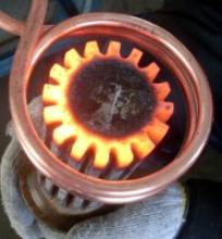 高頻淬火設備應用撥叉淬火熱處理優勢